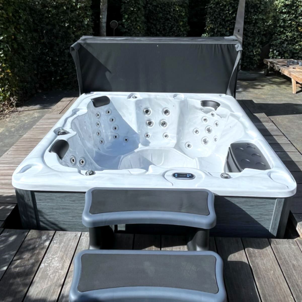 Jacuzzi Blue Lagoon