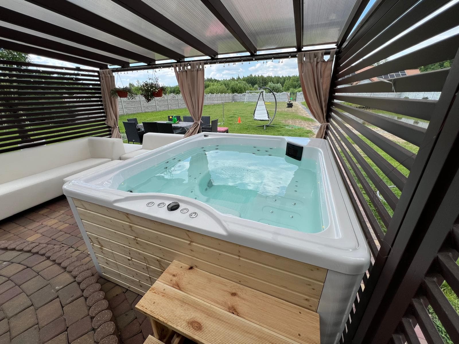 Gold RavonSpa zahradní vířivka — WiFi ovládání