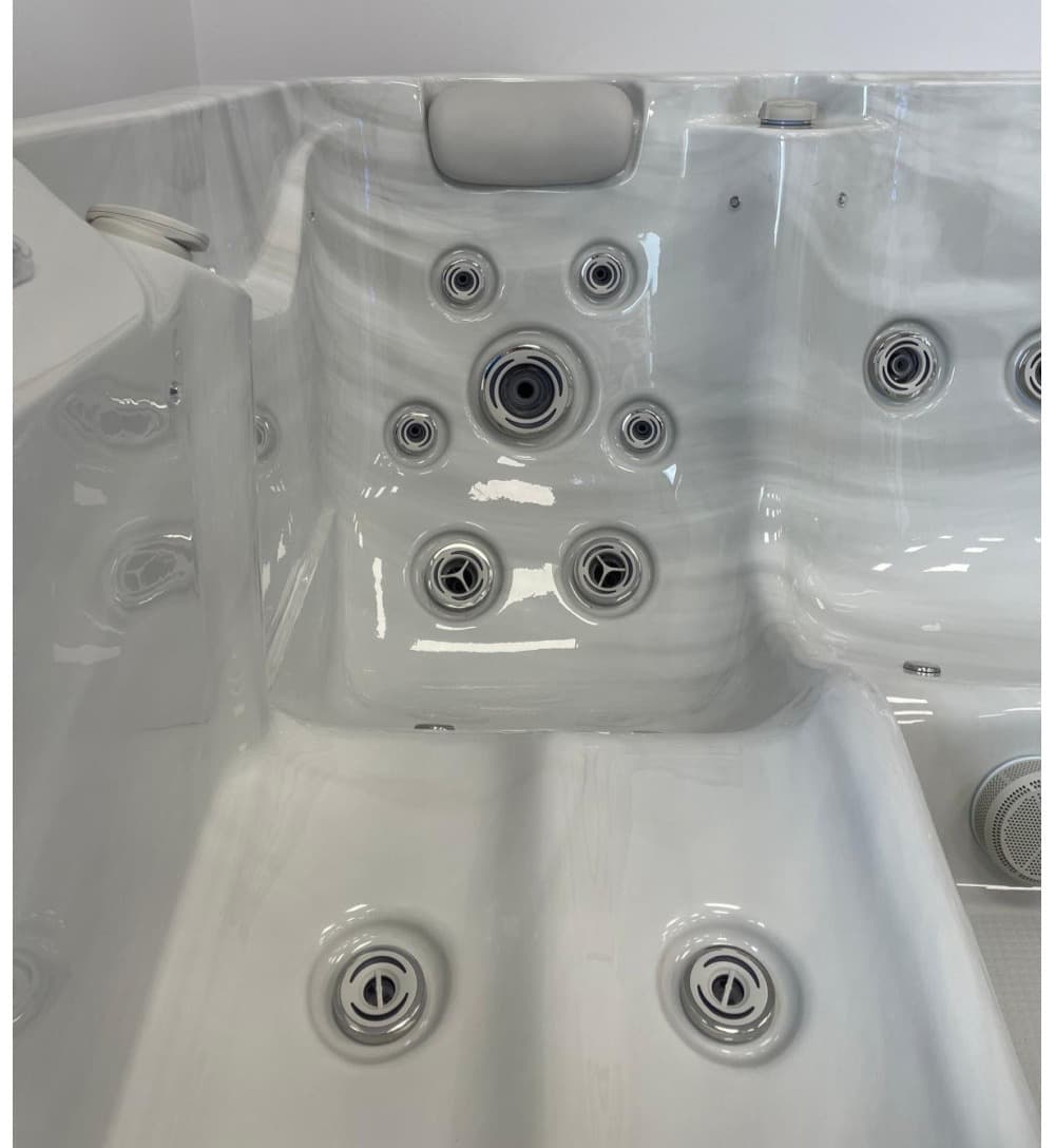 Zahradní jacuzzi Bali