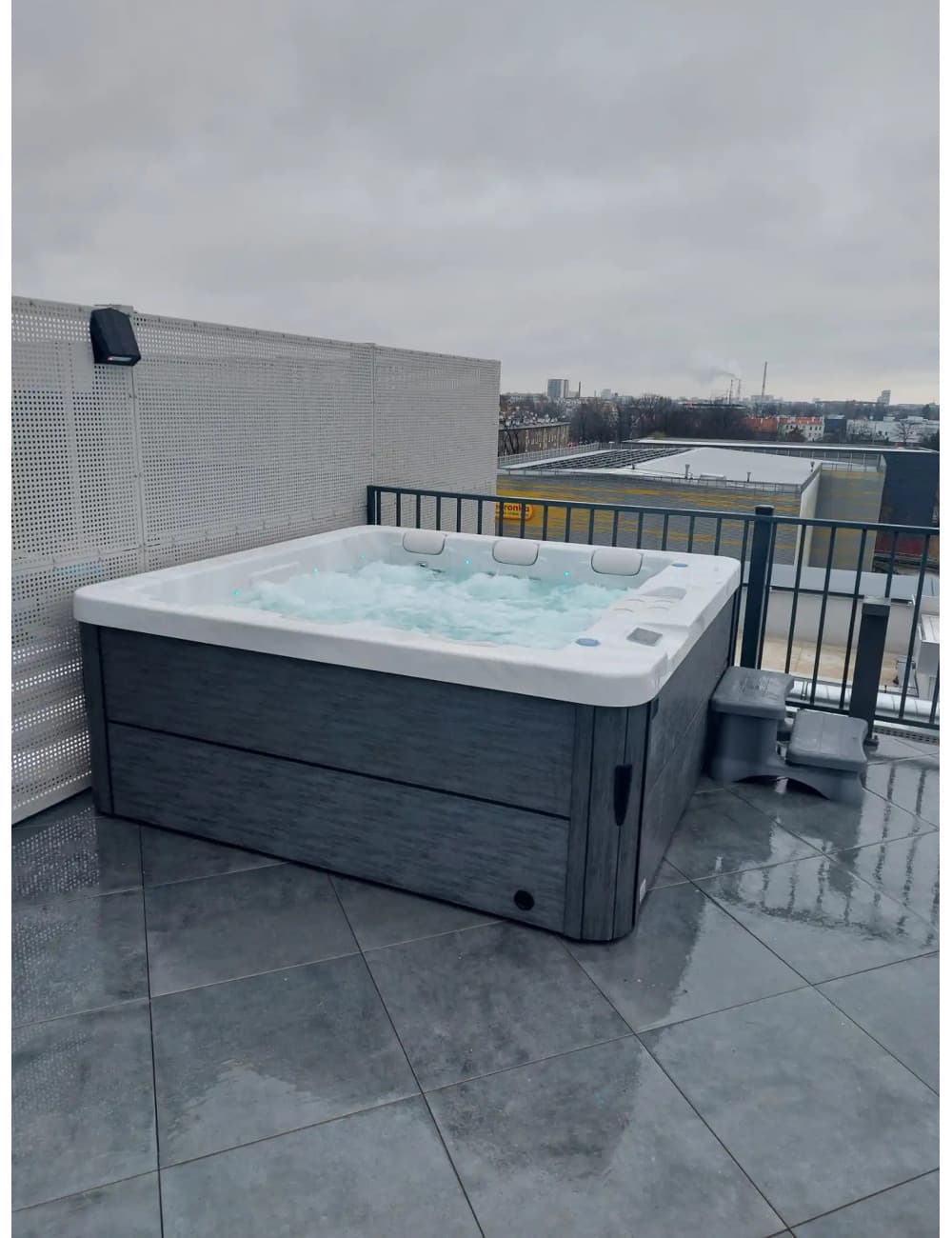 Zahradní spa vana Cube Pro