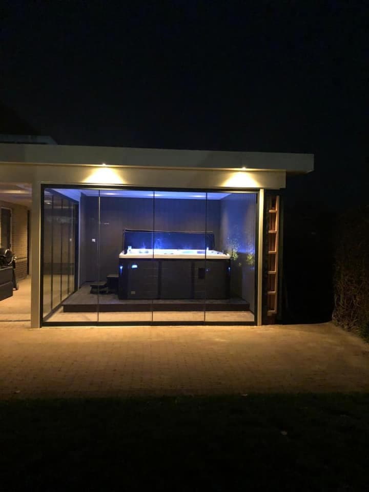 Swim Spa · skleník · noc